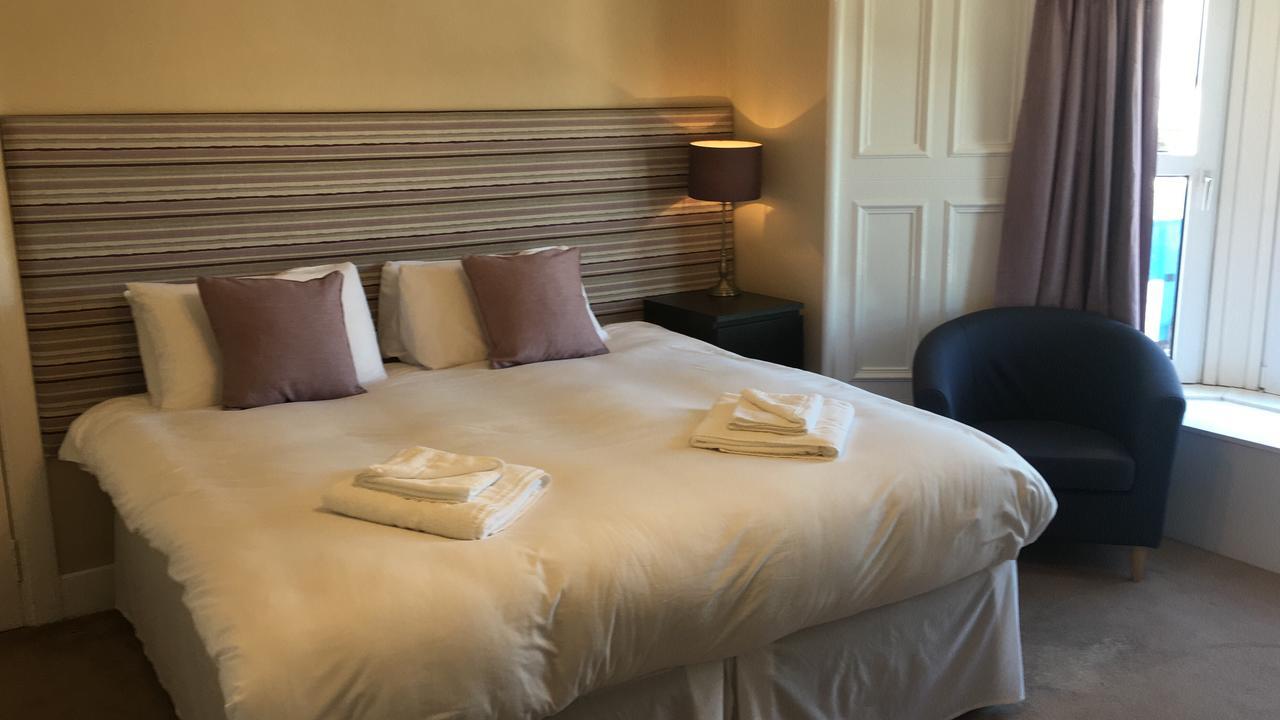 קרנוסטי The Station Hotel מראה חיצוני תמונה
